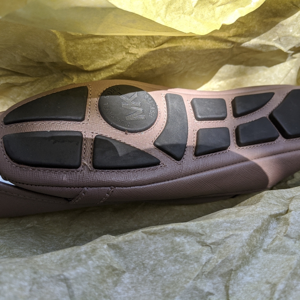 Michael Kors Lillie Mocs - Picture 4 of 8